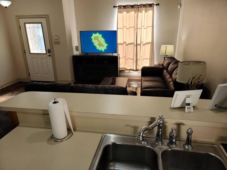 Chateau 18 Apartment Hammond